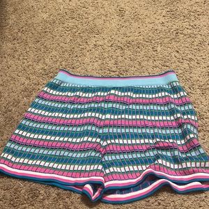 NWT AVINGTON SWEATER SHORT SIZE LARGE